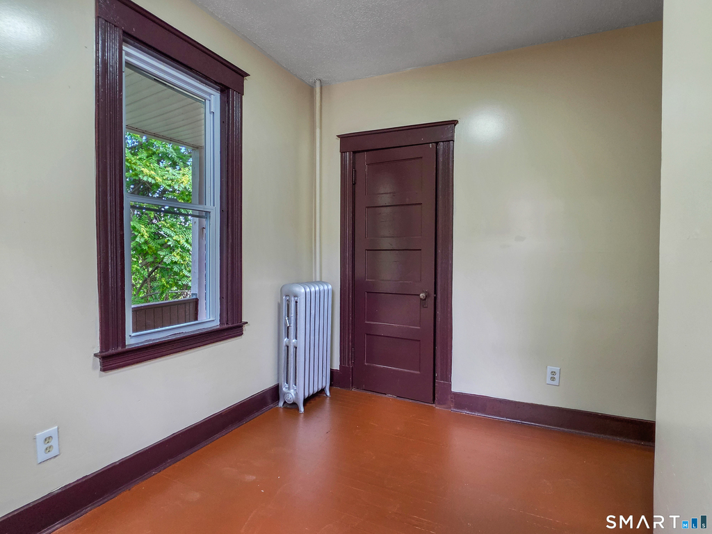 2-4 Mortson Street - Photo 14