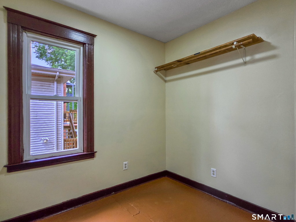2-4 Mortson Street - Photo 12