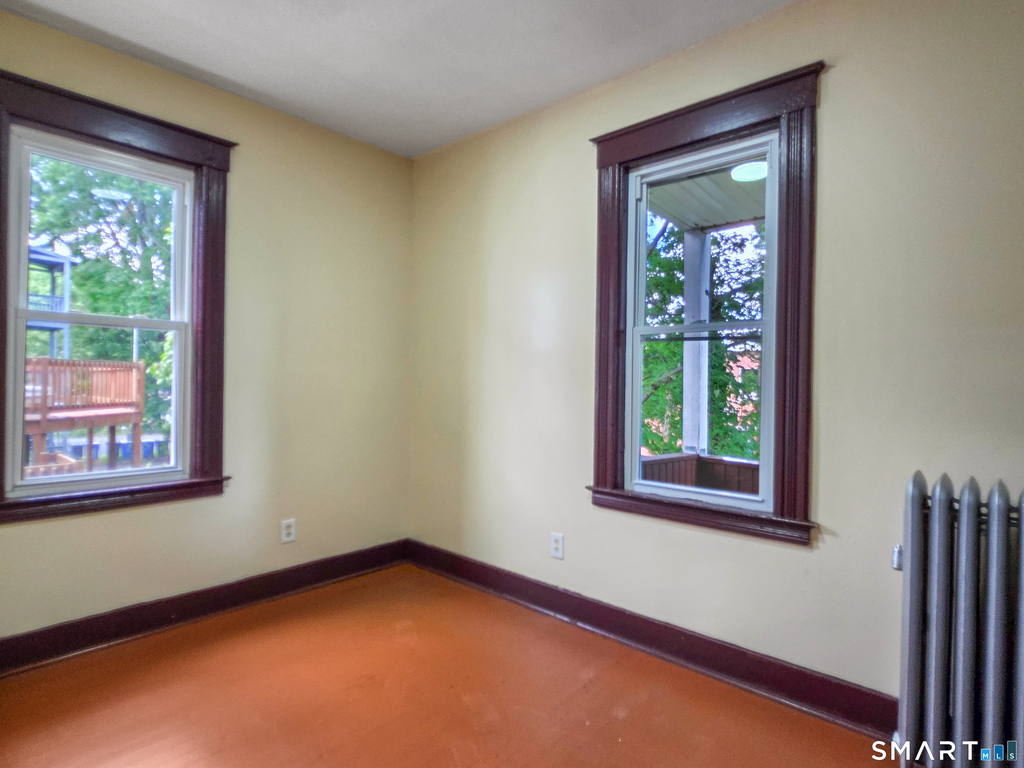 2-4 Mortson Street - Photo 13