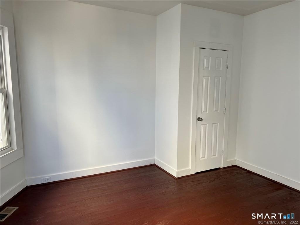 265 Bunnell Street - Photo 8