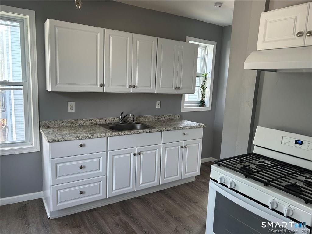 1397 Corbin Avenue - Photo 2