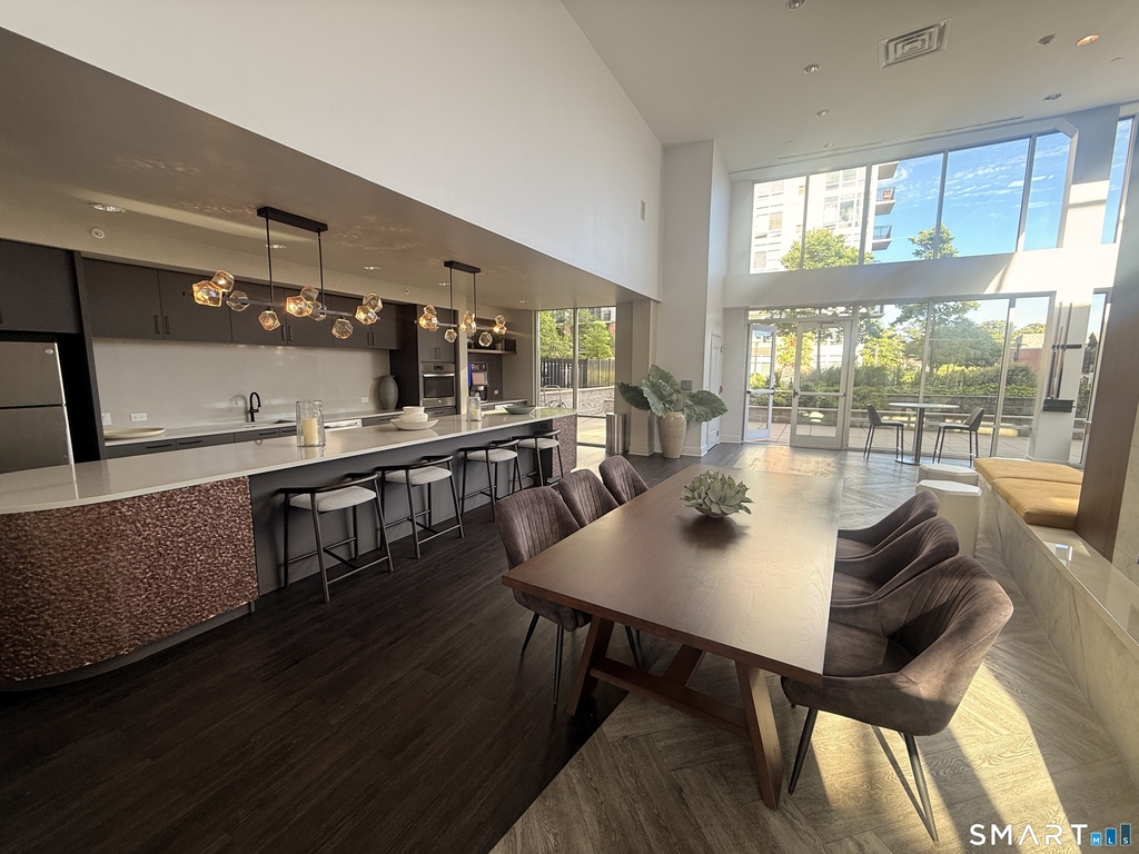 301 Commons Park - Photo 12