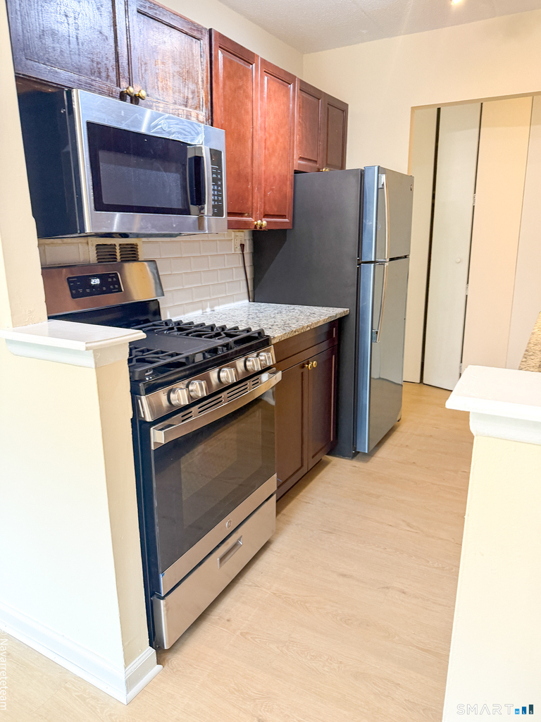 27 Northill Street - Photo 4
