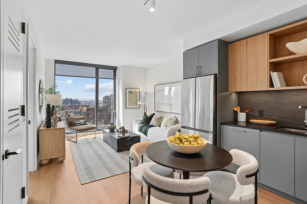 55 Willoughby Street - Photo 2