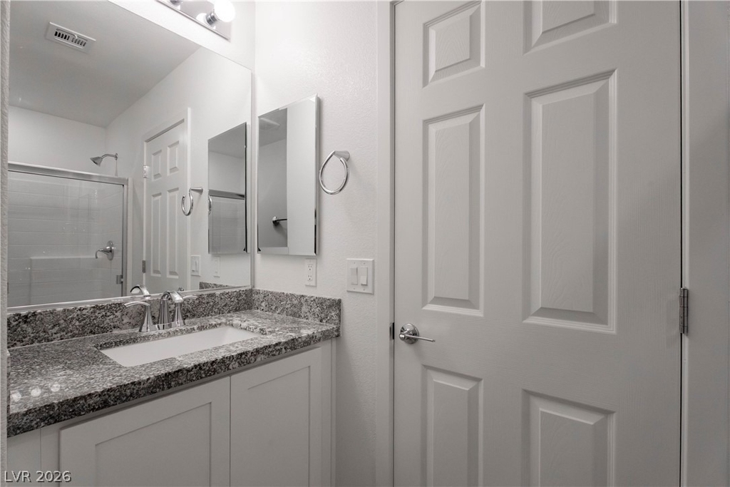 902 Bronzite Street - Photo 8