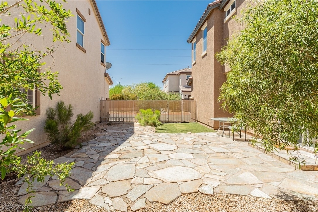 8611 Splendid Leaf Court - Photo 41