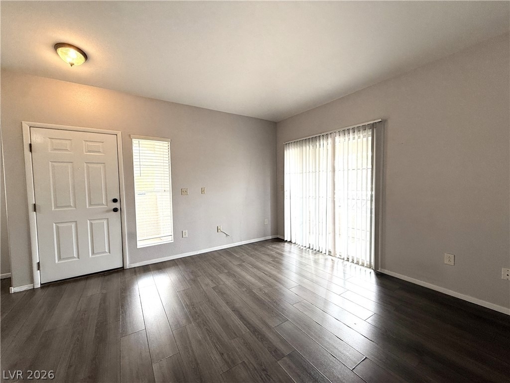 401 Pine Haven Street - Photo 2