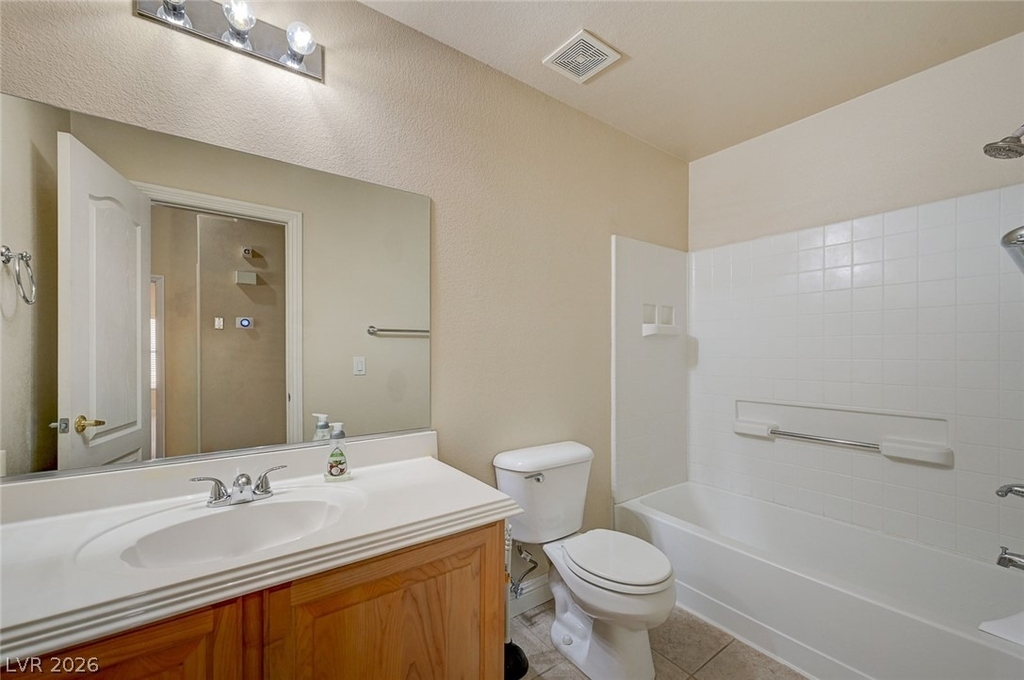 8744 Traveling Breeze Avenue - Photo 32