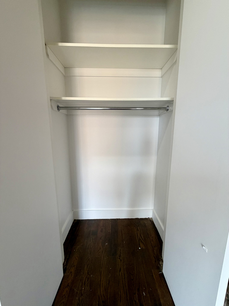 3021 Tilden Avenue - Photo 8