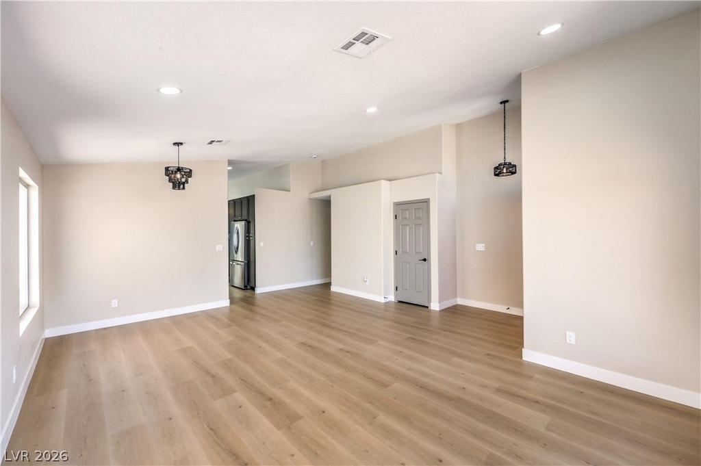 8305 Windrush Avenue - Photo 8