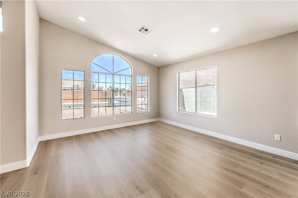 8305 Windrush Avenue - Photo 6
