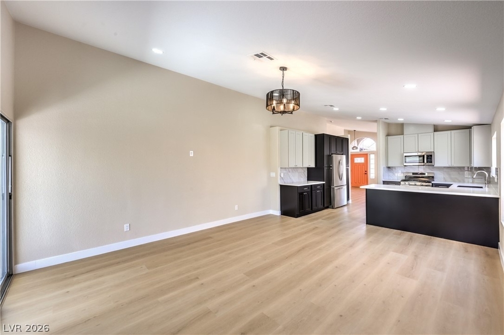8305 Windrush Avenue - Photo 16