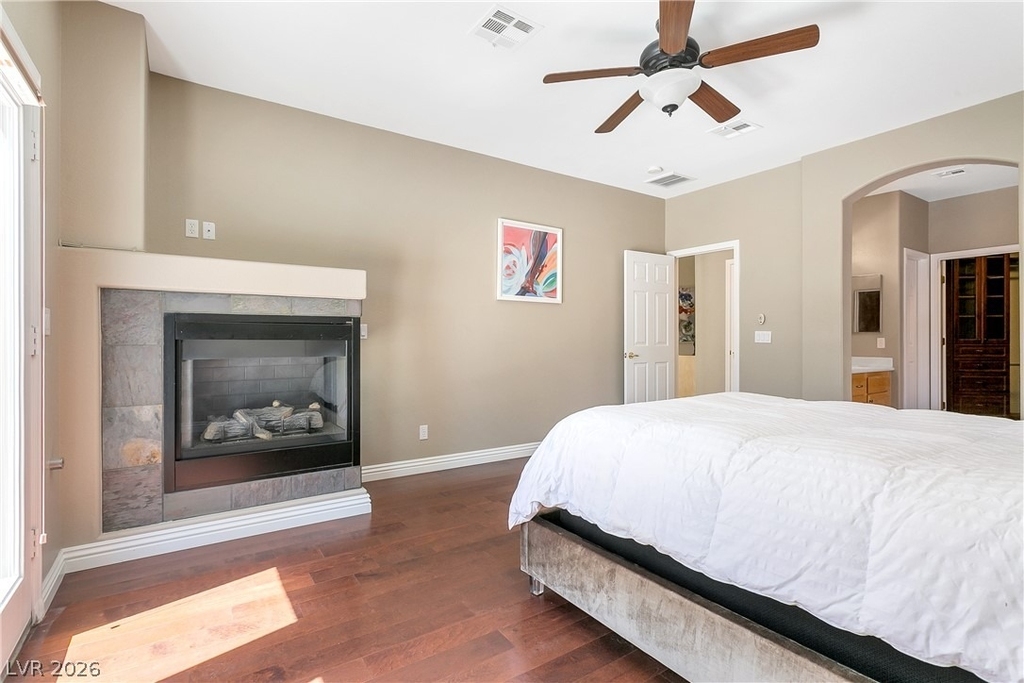 10617 Redwood Grove Avenue - Photo 16