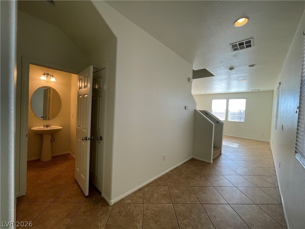 10662 Summerbell Street - Photo 1