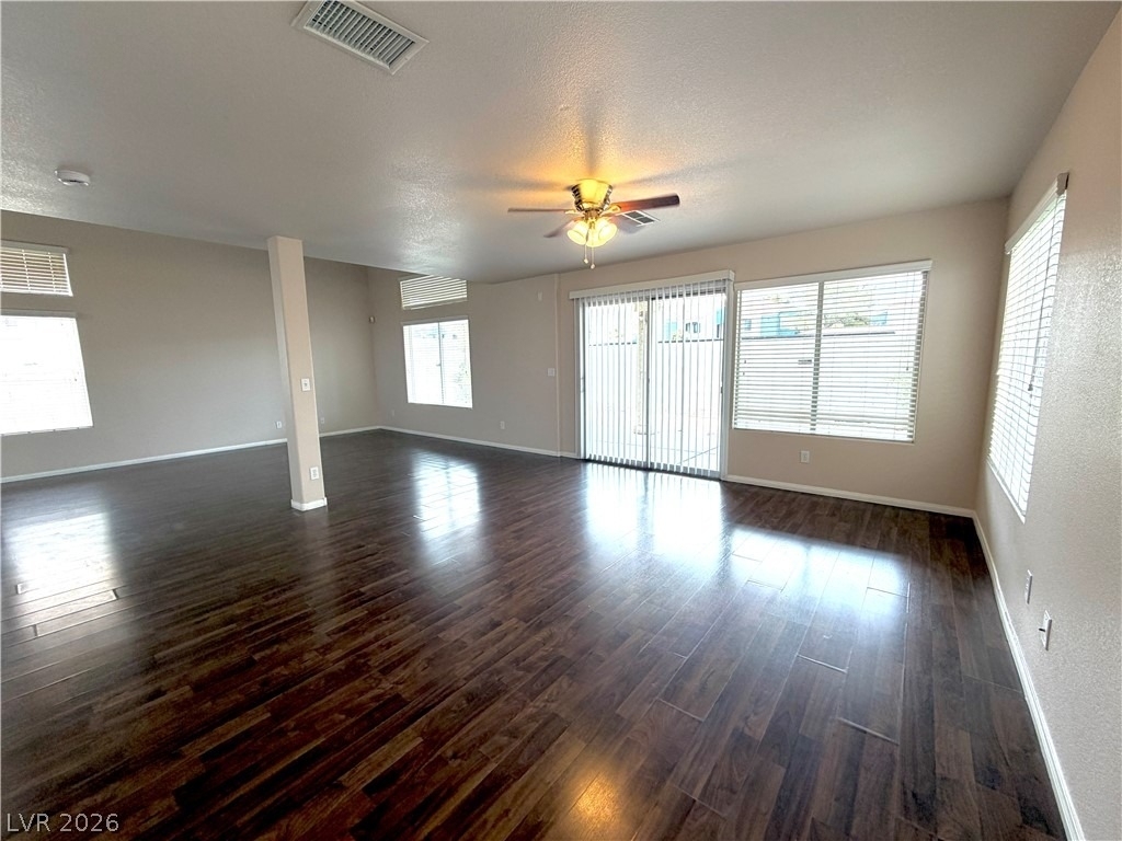 8346 Fame Avenue - Photo 3