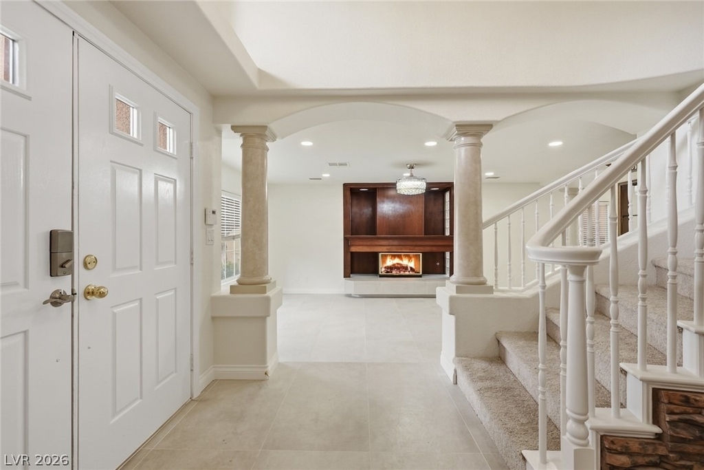 9081 Lawton Pine Drive - Photo 3