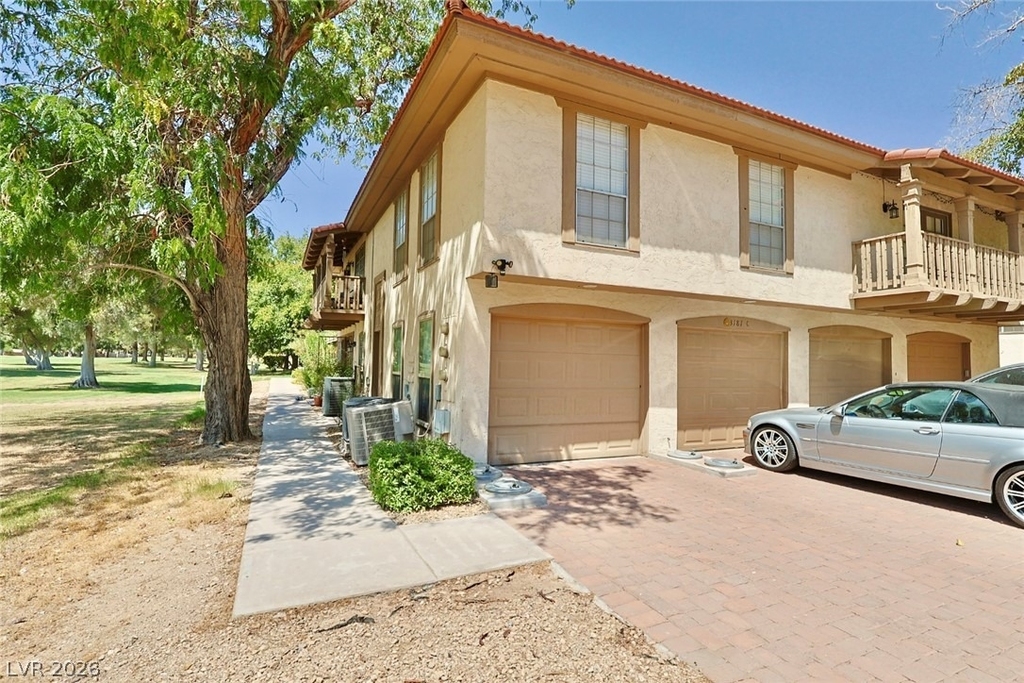 3181 Pinehurst Drive - Photo 0