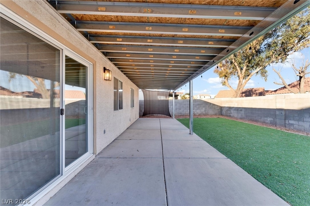 1072 Sky Rock Court - Photo 16