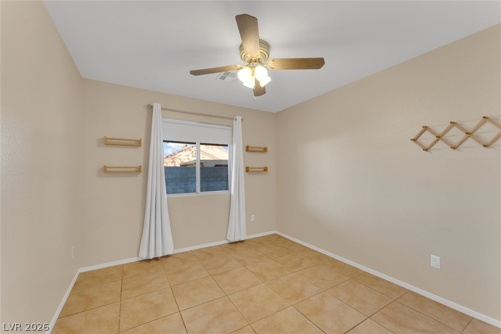 1072 Sky Rock Court - Photo 11