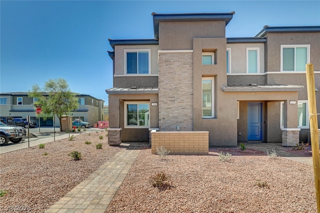 239 Freeport View Place - Photo 0