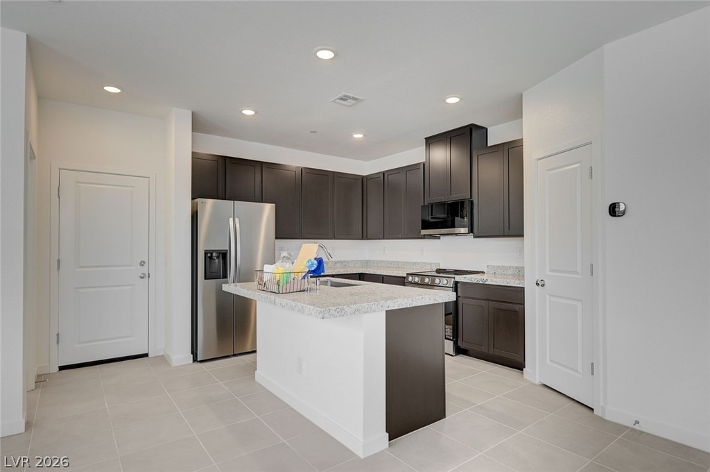 239 Freeport View Place - Photo 2
