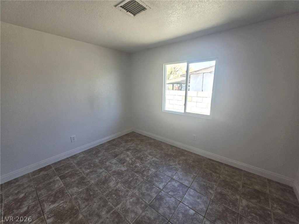 2044 Harvard Street - Photo 3