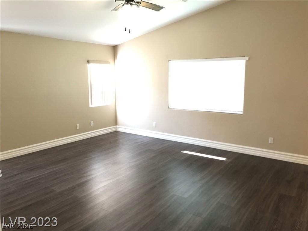 9746 Kampsville Avenue - Photo 18