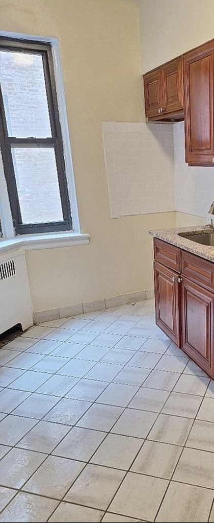 41-07 42nd St,Sunnyside,NY 11104 - Photo 3