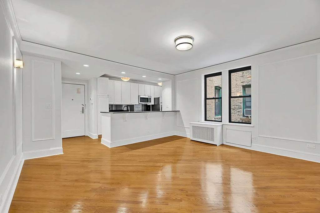 226 East 70th Street - Photo 0