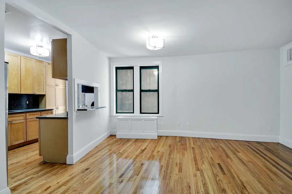 226 East 70th Street - Photo 1