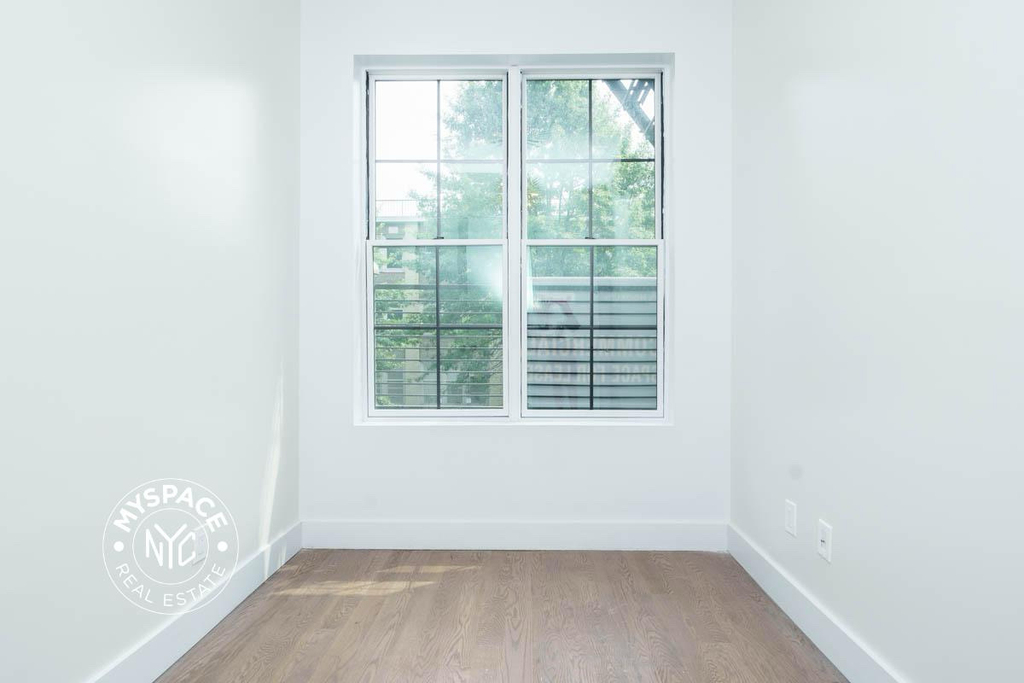 99 Varet Street - Photo 4