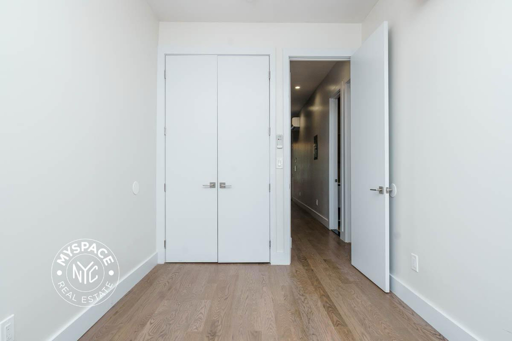 99 Varet Street - Photo 7