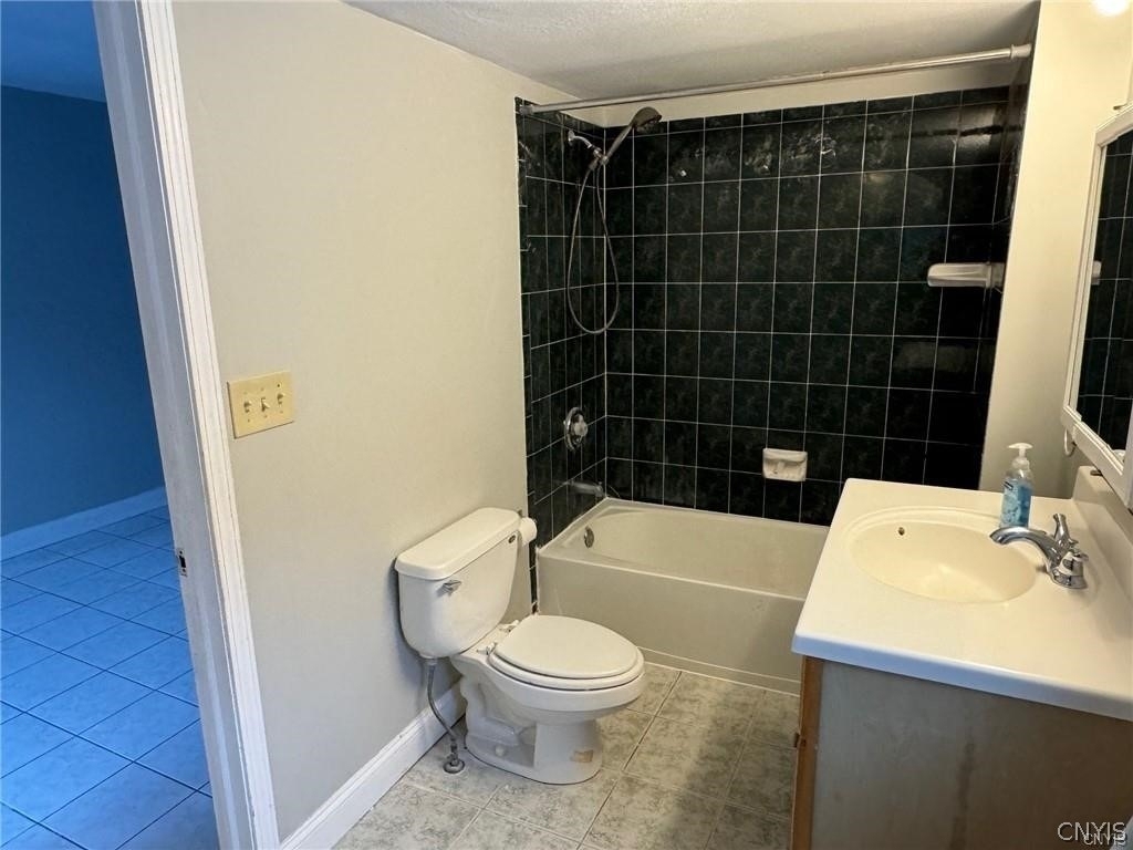 34 Syracuse Street - Photo 9