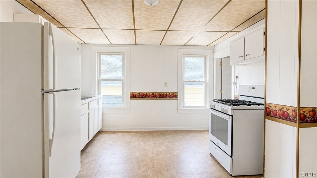 709 S James Street - Photo 0