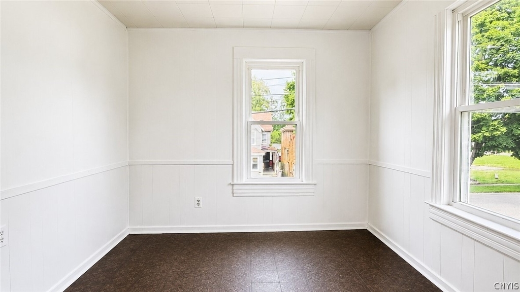 709 S James Street - Photo 4
