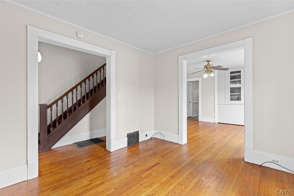 109 Center Street - Photo 4