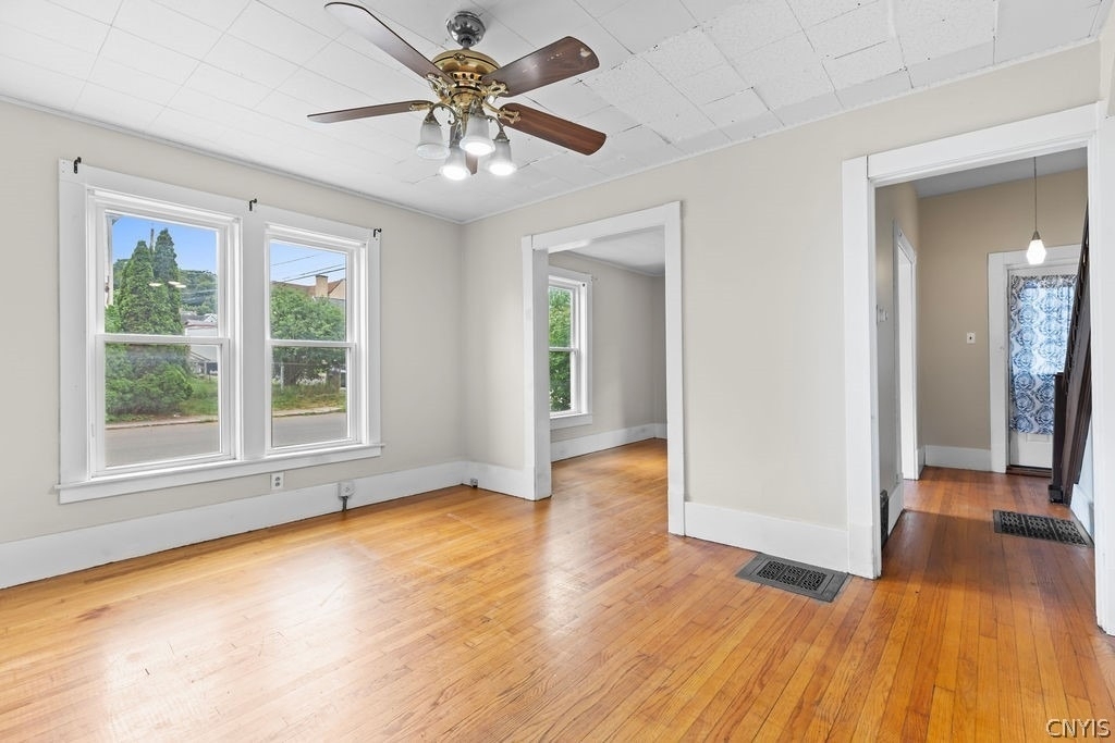 109 Center Street - Photo 6