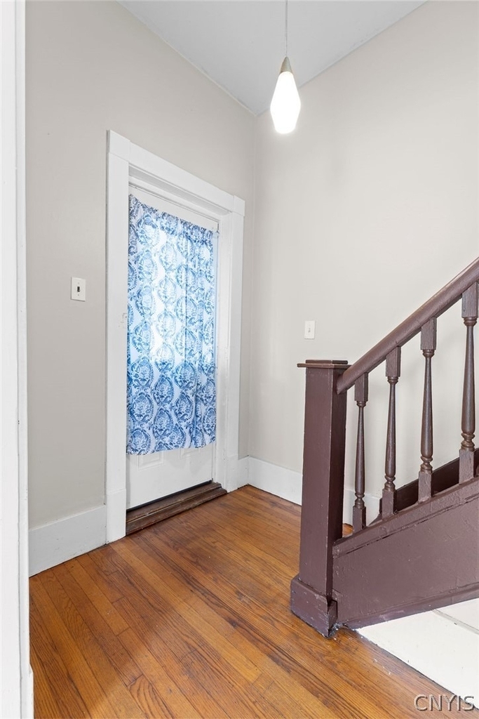 109 Center Street - Photo 8