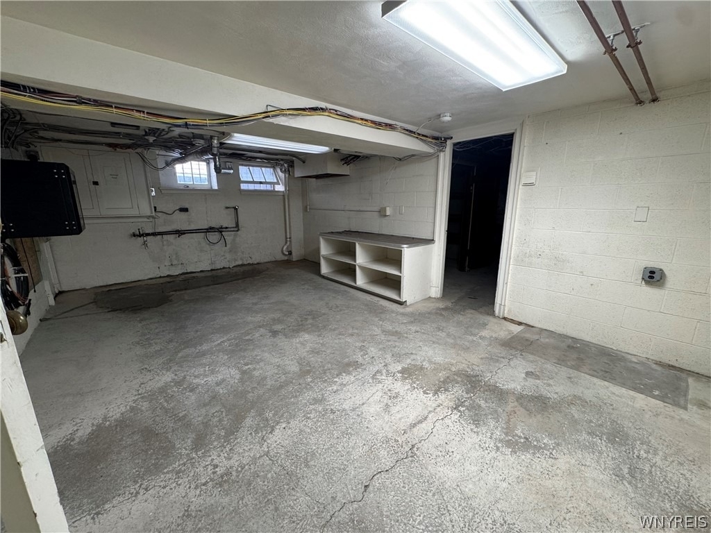 77 W Humboldt Parkway - Photo 29