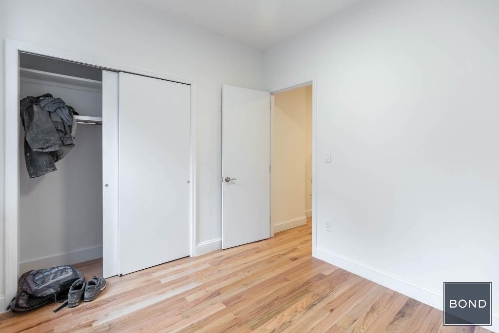 East 36 Street - Photo 4