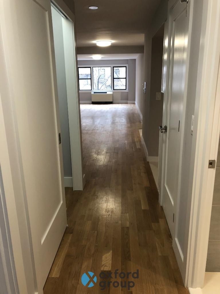 East 21st Street - Photo 6