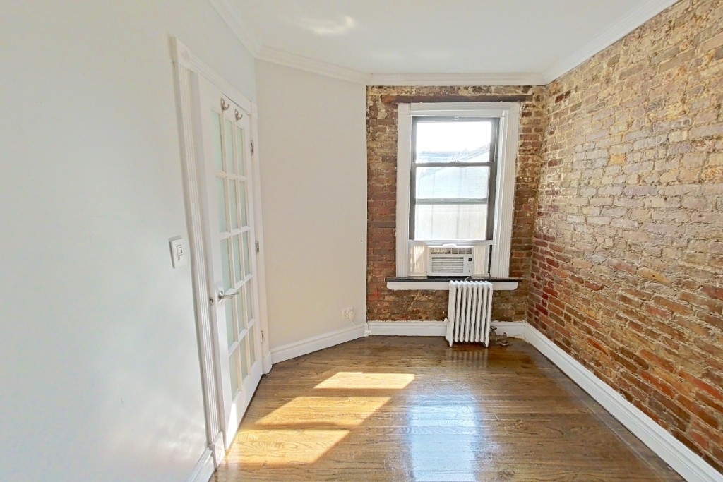 East 13th Street - Photo 2