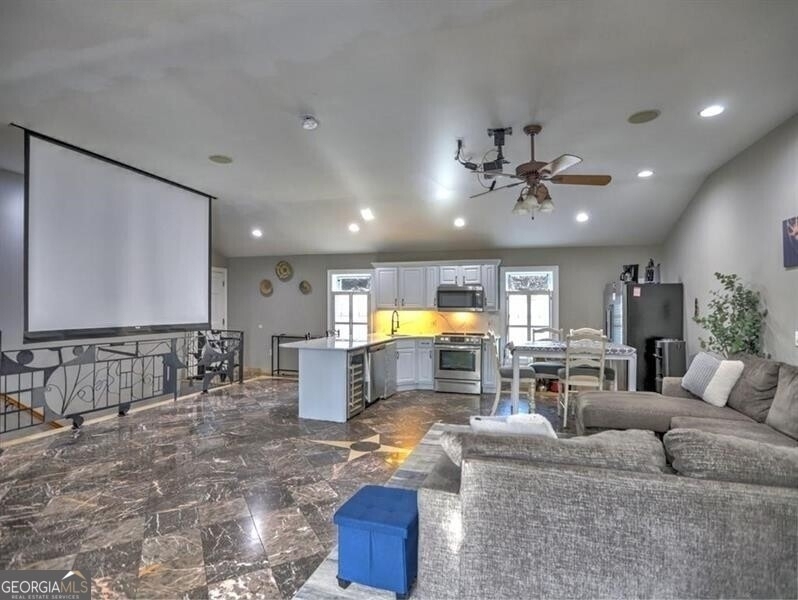 3932 Shoemaker Court - Photo 7