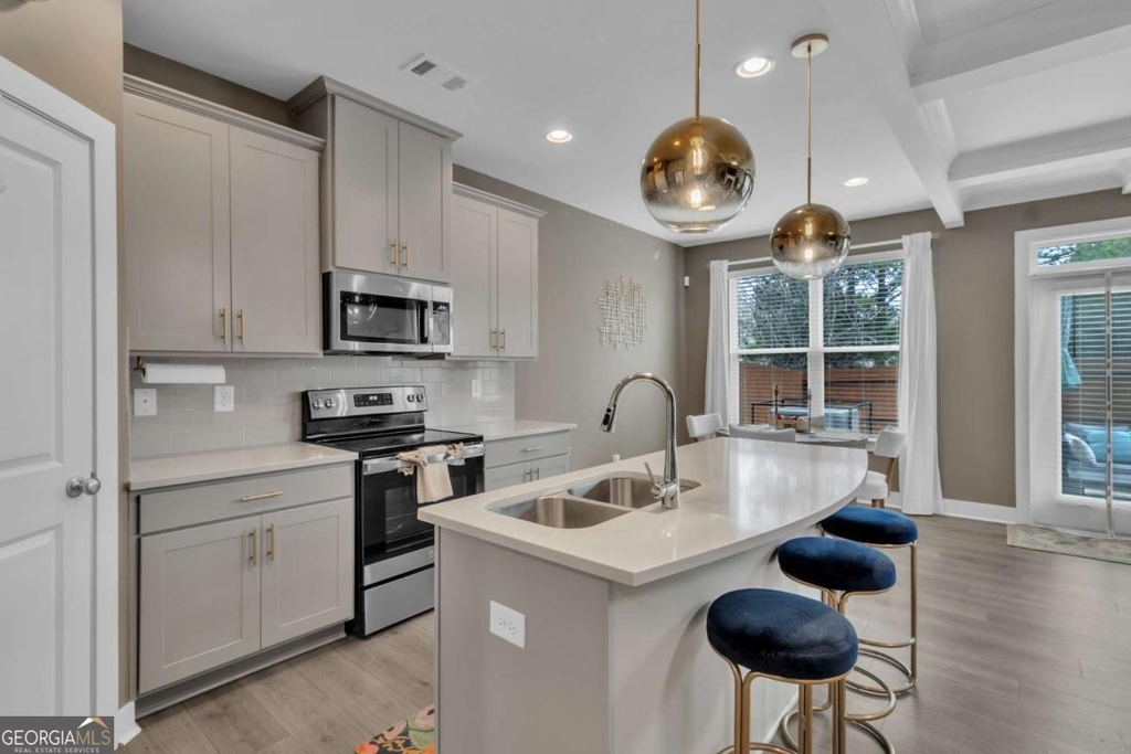 7689 Baron Road - Photo 13