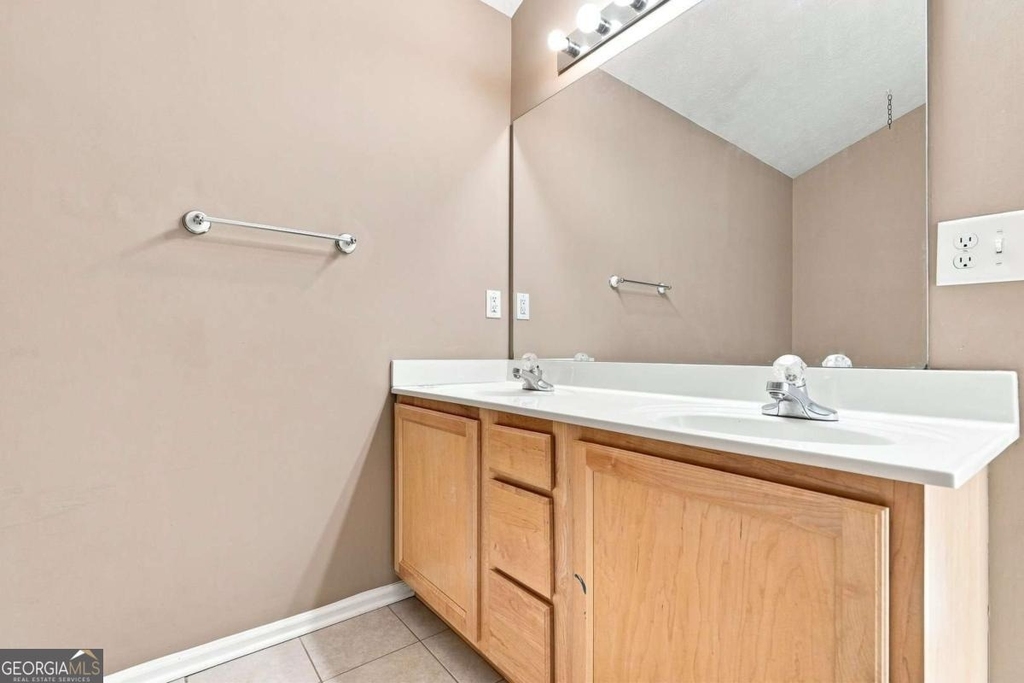 3063 Kentmere Drive - Photo 16