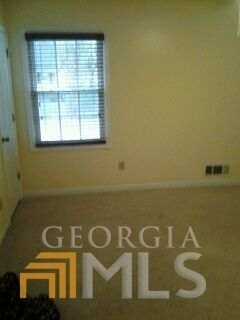 180 Williamsburg Way - Photo 2