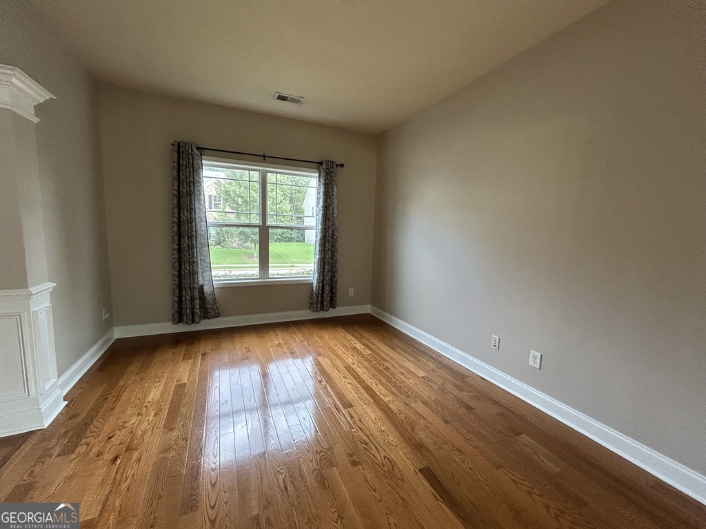 759 Lynnfield Drive - Photo 4