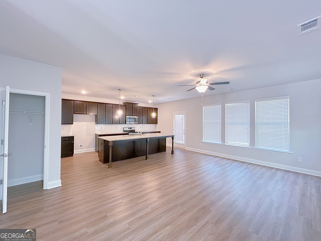 2586 Mills Commons Drive - Photo 2