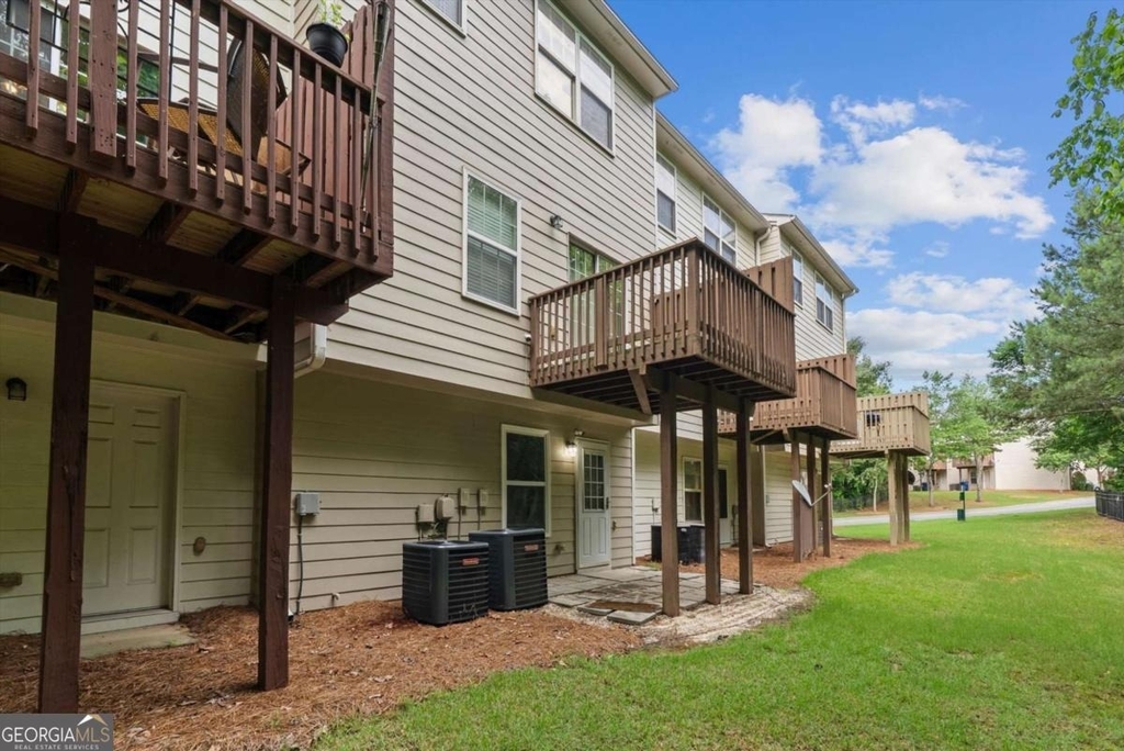 6720 Stoneleigh Way - Photo 29