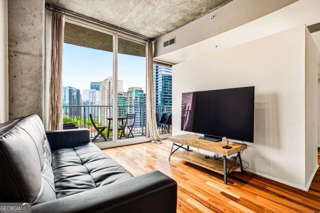 860 Peachtree Street - Photo 2